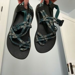 CHACO teal patterned strap sandals